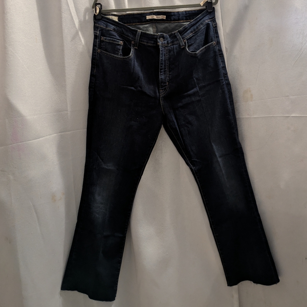 Levi's Women's 725 Highrise Bootcut Indigo Jeans